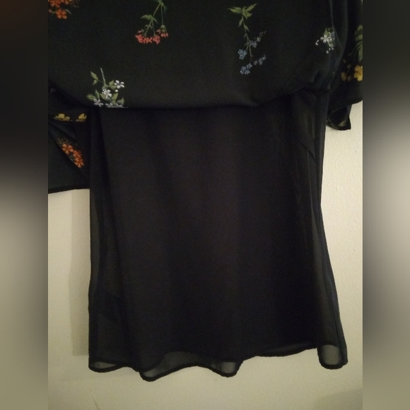 H&M Top - Picture 8 of 8